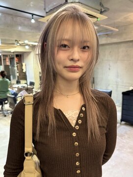 ナループロアポンテ(Nalu pu loa PONTE) レイヤーカット/顔まわりレイヤー/ハッシュカット