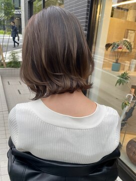 ローネス 銀座(LONESS) レイヤーボブブラウンベージュくびれるボブレイヤーカット銀座