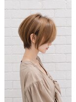 アンディー(&dy)&nbsp;髪質改善トリートメントで艶めく大人の丸みショートボブスタイル