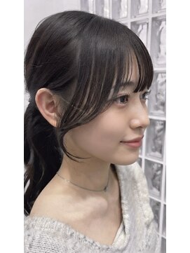 ロイロ(LoiLo) 結んでも可愛い♪小顔見えを叶える顔まわりカット 【MAI】