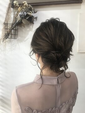 シュプール(SPUR) ヘアアレンジ:大人可愛いすっきりルーズアップ お呼ばれ