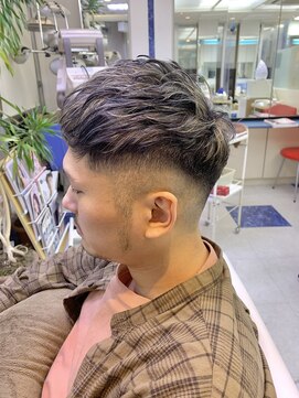 ヘアートーク アイズ(HAIR TALK I's) フェード×メッシュ