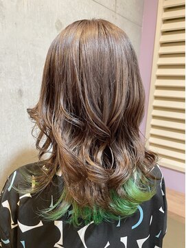 アリュー(allu) *インナーカラー*グリーン*