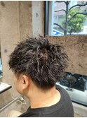 直毛の方必見!!動きのある毛先になるソフトツイストパーマ!!