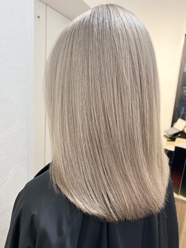 ロア インターナショナル 新宿店(LoA International) 【LoA】ハイトーンホワイトミルクティー