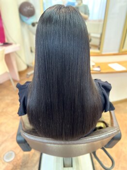 ヘアーアンドメイク カズヨ(Hair&Make CAZUYO)の写真/大人気の《クセストパー》で髪質改善＊自然な柔らかい仕上がりで憧れのサラツヤ髪に大変身♪
