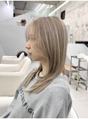 表参道セミロング顔周りレイヤーカットアッシュベージュ40代