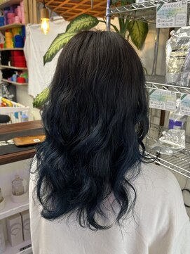 チューズデー(TUESDAY) ブルーグラデーション