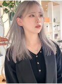 【透明感グレージュ×ナチュラルストレート