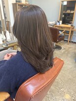 スアバイキキ(SuA by kiki.)&nbsp;ミディアムレイヤー/ハッシュカット/ワインレッド[千葉]