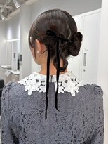 ロイオブジゼル(roi of GiseL) ヘアアレンジ カチモリ お団子 お呼ばれ 結婚式 編み込み
