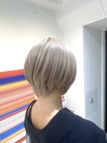 ニュート(Neut ) ミルクティーベージュ/ハイトーン/レイヤーボブ