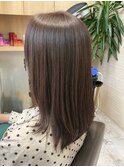 ナチュラルな艶感で魅せる♪透明感ブラウンのセミロング