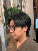 センターパートニュアンスパーマフェザーアッシュカラー