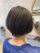 クルニエ(crenier)&nbsp;crenierで作る柔らかな丸みのショートボブ○
