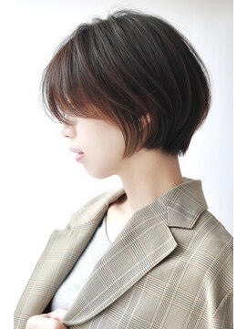 マッシュアンドマッシュアヴェダ ららぽーと福岡店(mash&mash AVEDA) 20代30代40代前下がりハンサムショートボブ福岡博多