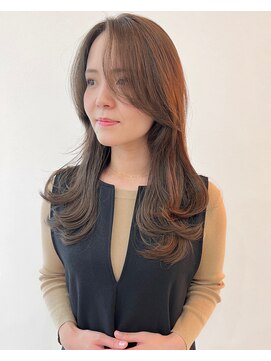 アメリ(Amelie) 大人女性の韓国風レイヤーカット