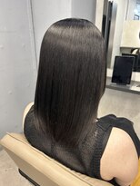 ユニー(uniii)&nbsp;【uniii/新宿】暗髪×ULTOWAトリートメント