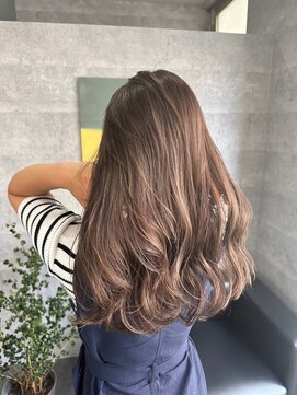 ルー(Luu) グレージュカラーシルキーベージュ神戸/東灘/住吉/御影/岡本