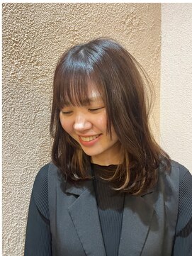 フェイバー 警固店(FAVOR) 【FAVOR店長】ミディアムレイヤースタイル　パーソナルカラー