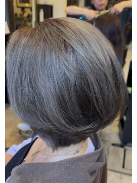 アンツ ヘアーアンドリゾート 辻堂本店(ANT'S Hair and Resort) くびれヘア/丸みショート/ハイライトカラー/辻堂