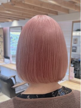 エイト新宿店(EIGHT shinjuku) ピンクベージュ