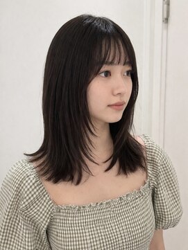 トリッカ シブヤ(TRICCA SHIBUYA) ミディアムレイヤー/くびれレイヤー/オリーブベージュ/艶髪