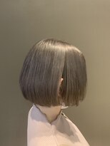 ニコヘアープラス(NICOhair+) ブリーチオンカラーでまろやかグレー