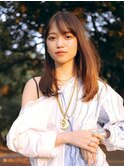 レイヤーカット×ミディアムヘア