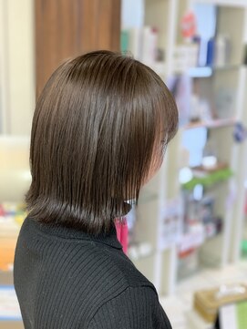 クオリス 上板橋店(QUALIS) 切りっぱなしおかっぱボブ/外ハネ/小顔/ダークブラウン