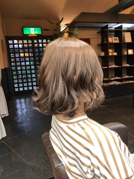 ナトゥーラ 岐阜(Natura) ショートアッシュ