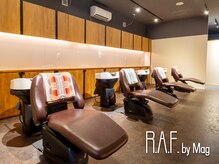 ラフ バイ マグ 南松本(R.A.F. by Mag)の雰囲気（足まで伸ばせるシャンプー台でゆったりリラックス【縮毛矯正】）