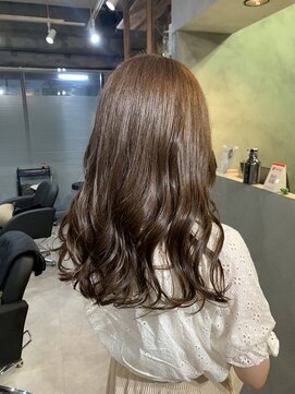 クラッチバイシオンアグリゲイト(CLUTCH by Zi-on aggregate) グレージュアッシュ×セミロング×黒髪グラデーション