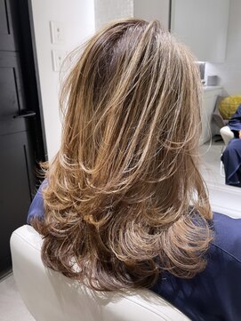 ステア ケース(stair case) 【NATASHA】ロング中盛りレイヤー