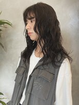 シアン(SYAN)&nbsp;ロングヘア/ウェーブパーマ/ニュアンスパーマ【shiho】