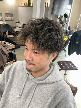 クロノ(Chrono) ツイストパーマ