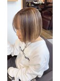 アンブレラブロンドで立体感UP