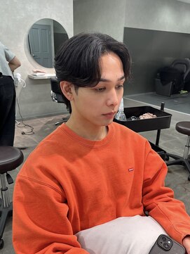 ジーニー 千葉(GENiE) 毛流れセンターパート/カルマパーマ/ウルフ