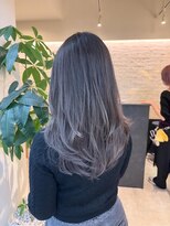 ヴィオットバイサロン(Viot by Salon) 外国人風ロングレイヤー/バレイヤージュ/シルバーグラデーション