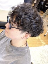 マキシム ナカイ(MAXIM NAKAI) メンズショートツーブロック刈り上げツイストスパイラルパーマ