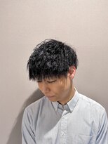 リット(lit.)&nbsp;ツイストパーマ　ツーブロック　刈り上げ　かっこいい　20代30代