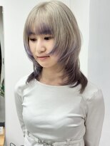 ムーン バイ ケンジ(moon by KENJE)&nbsp;ホワイトベージュ×デザインカラー×ハッシュカット