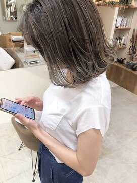 マロウ(mallow) 《花屋併設》コントラストハイライトカラー@20代30代40代