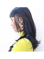 ヨハ ク&nbsp;オン眉ウルフヘア