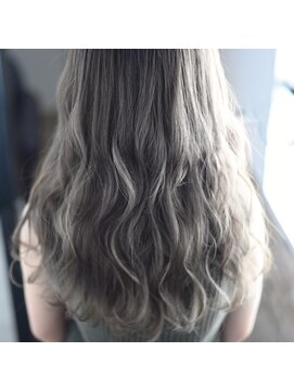 ニコリヘアワークス(nicori hair works) ロング×グレージュ×ナチュラルハイライトカラー2