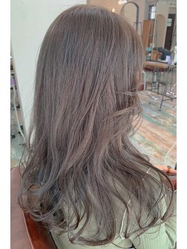 リノカヒリ(Lino kahili) オリーブベージュcolor style