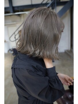 アリー 原宿 表参道(ALLY) [ALLY阿部]透明感バツグン☆ミルクティーグレージュ