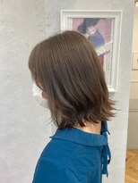 ロンドプランタン 恵比寿(Lond Printemps)&nbsp;大人かわいいカーキベージュ外はねミディボブ