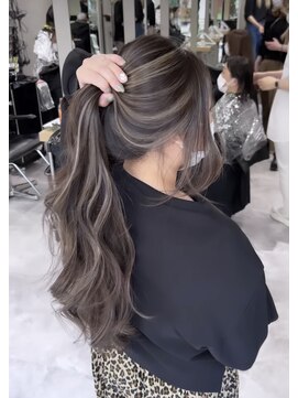 レディアル 大宮(REDEAL ope.) ハイライト　網紅髪　韓国　バレイヤージュ