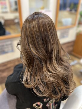 ルアージュ 調布店 [髪質改善/ヘッドスパ/ハイライト/白髪染め/調布]